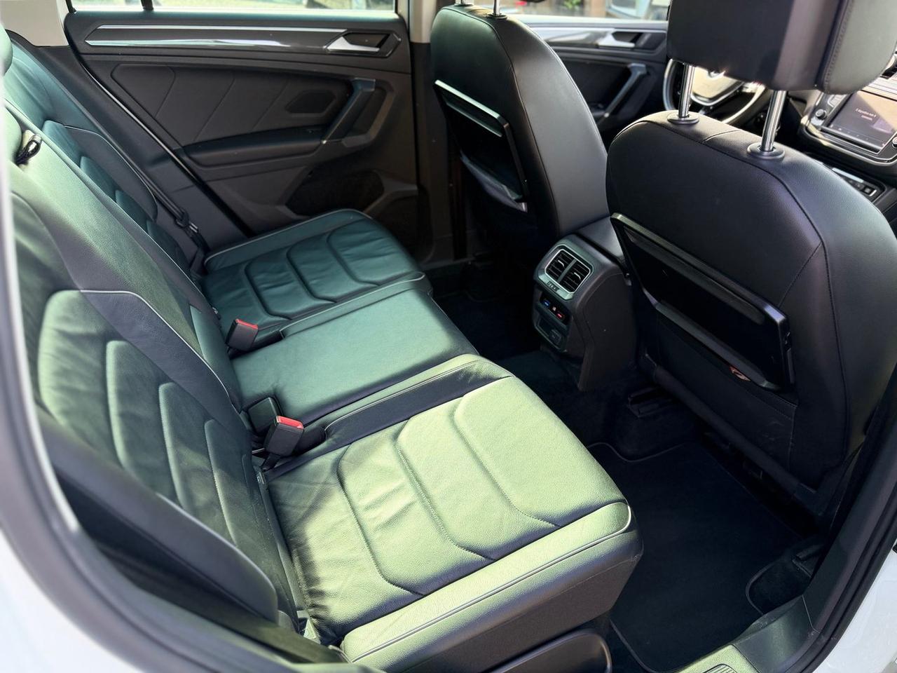 Volkswagen Tiguan Executive 2.0 TDI  #10873