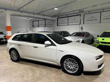 Alfa Romeo 159 1750 TBi Sportwagon BOOK SERVICE COMPLETO