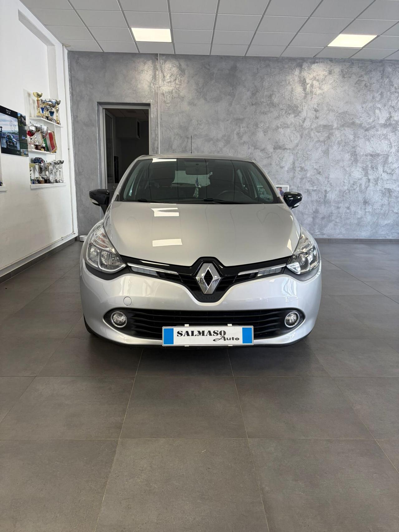 Renault Clio serie 4a 1.2 75 cv 5P Intens 54 kw