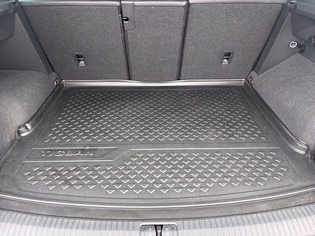 VOLKSWAGEN Tiguan 2.0 tdi r-line 150cv dsg del 2023