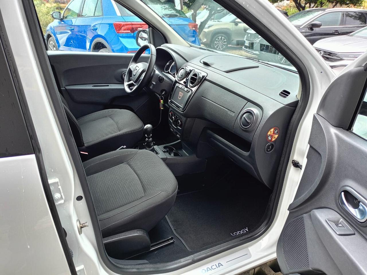 Dacia Lodgy Stepway 1.5 Blue dCi 8V 115CV 7 posti