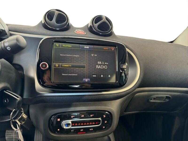 smart fortwo EQ Passion