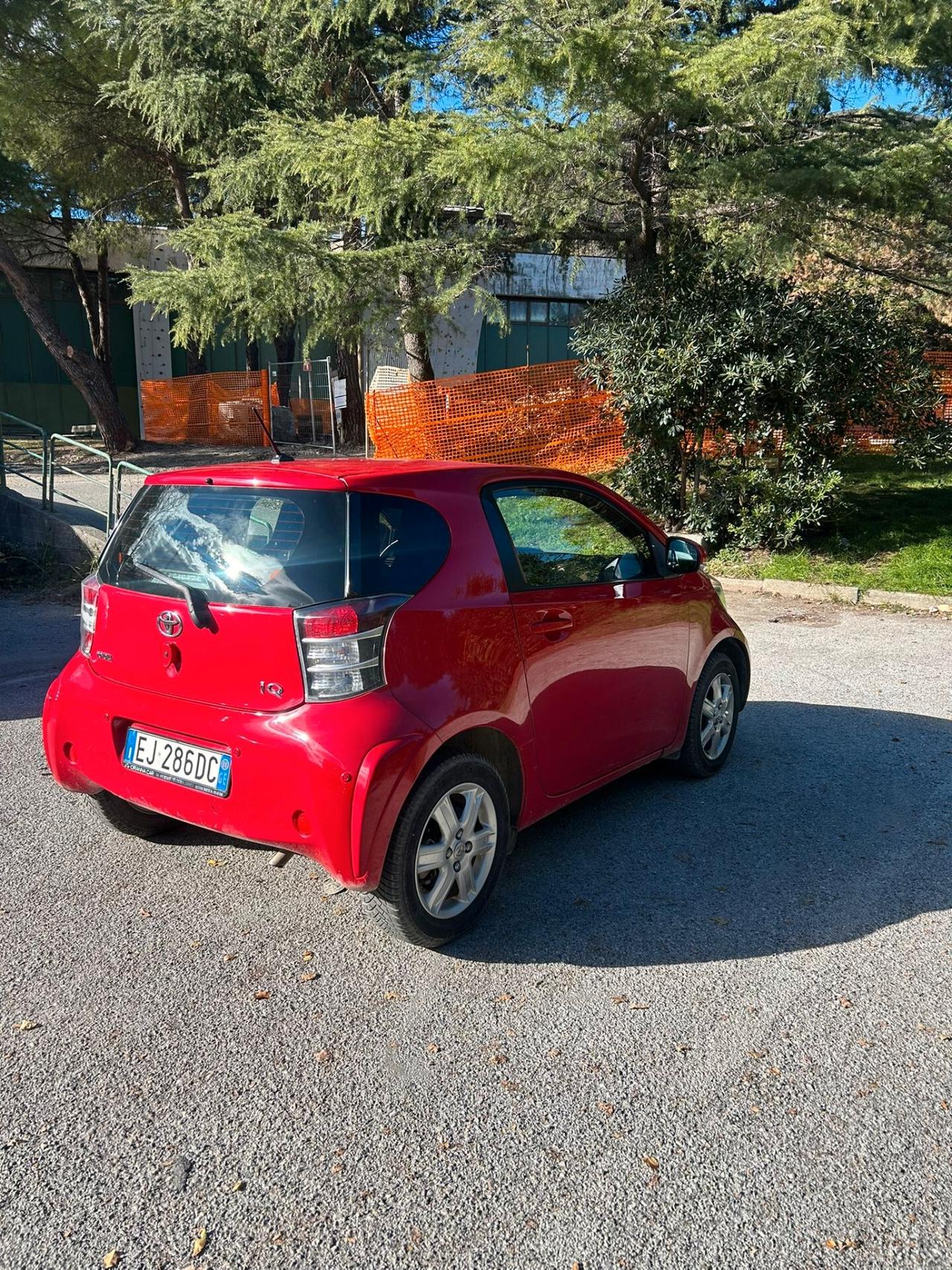 Toyota iQ 1.0 Sol