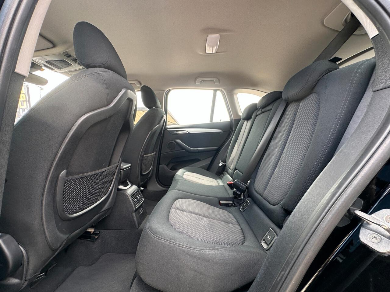 BMW X1 xDrive18d Business auto