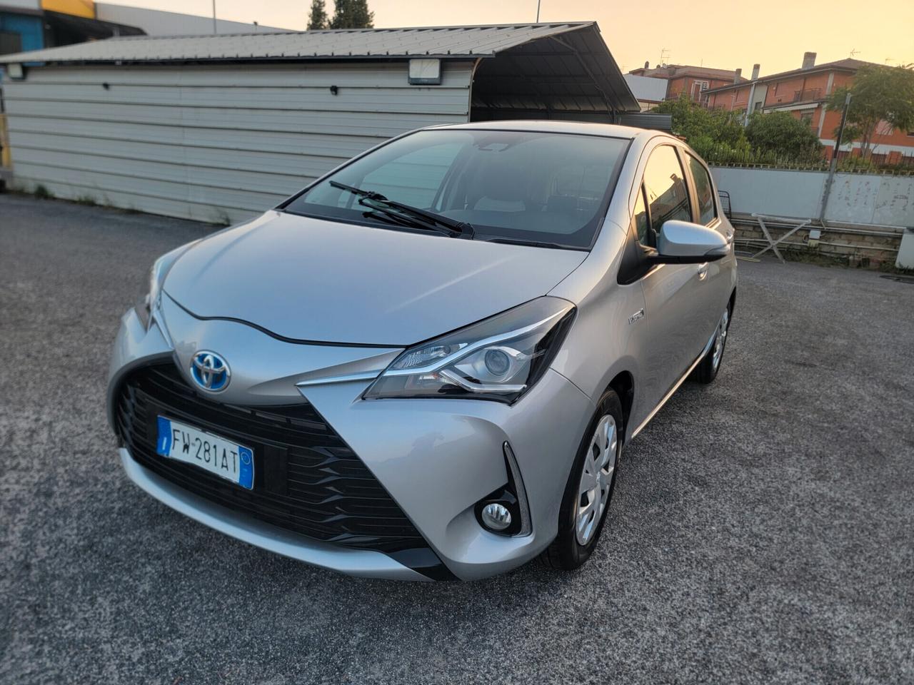 Toyota Yaris 1.5 Hybrid Active solo 62 mila km !