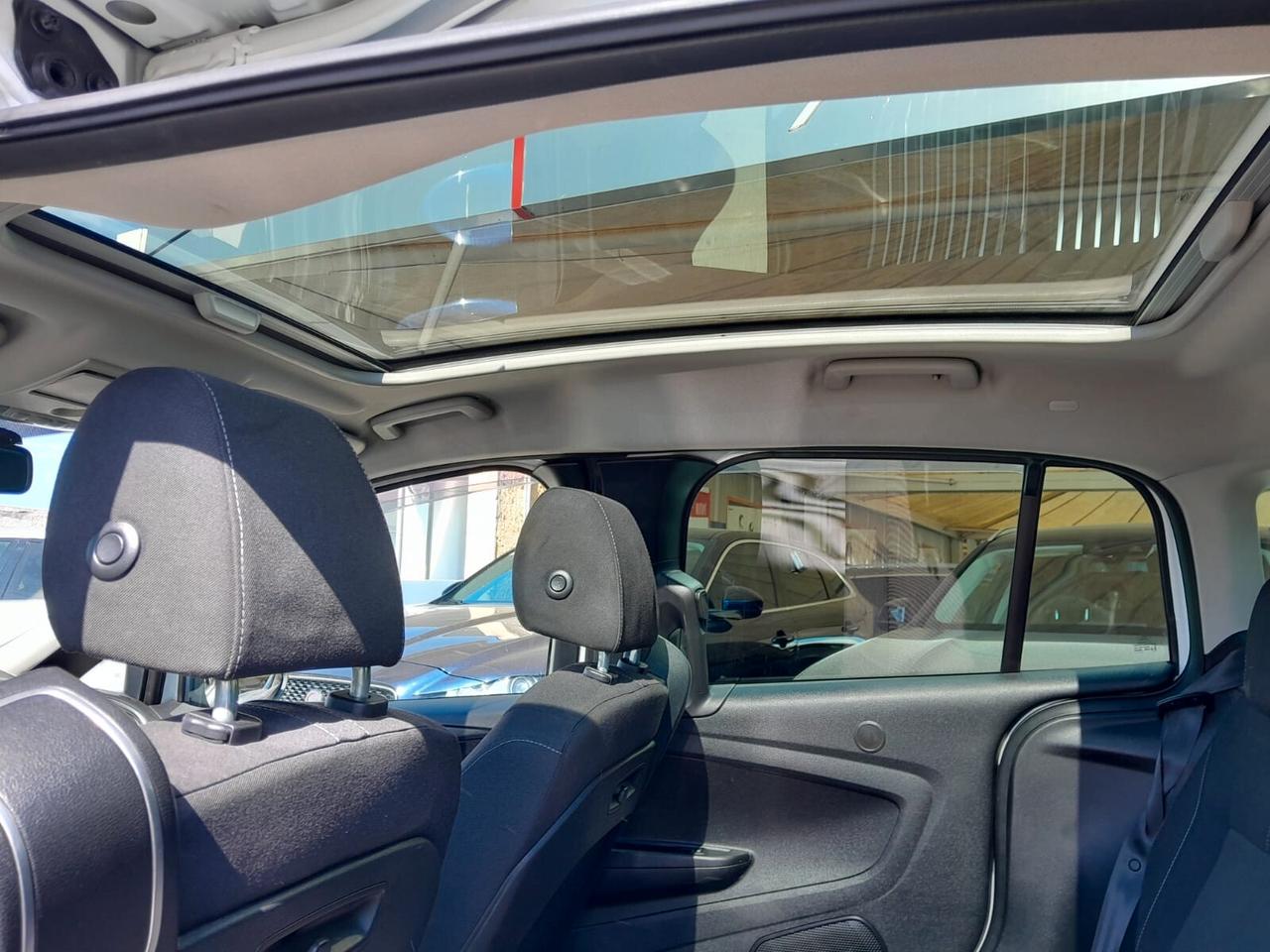 Ford B-Max 1.6 TDCi 95 CV Titanium Business