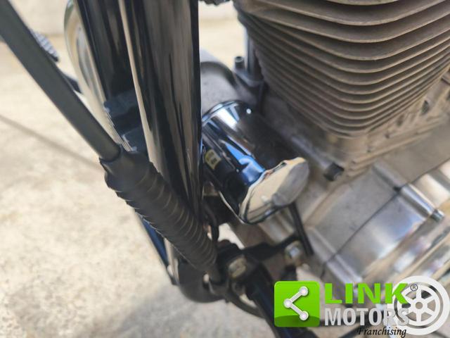 HARLEY-DAVIDSON 883 Sportster XL BLACK