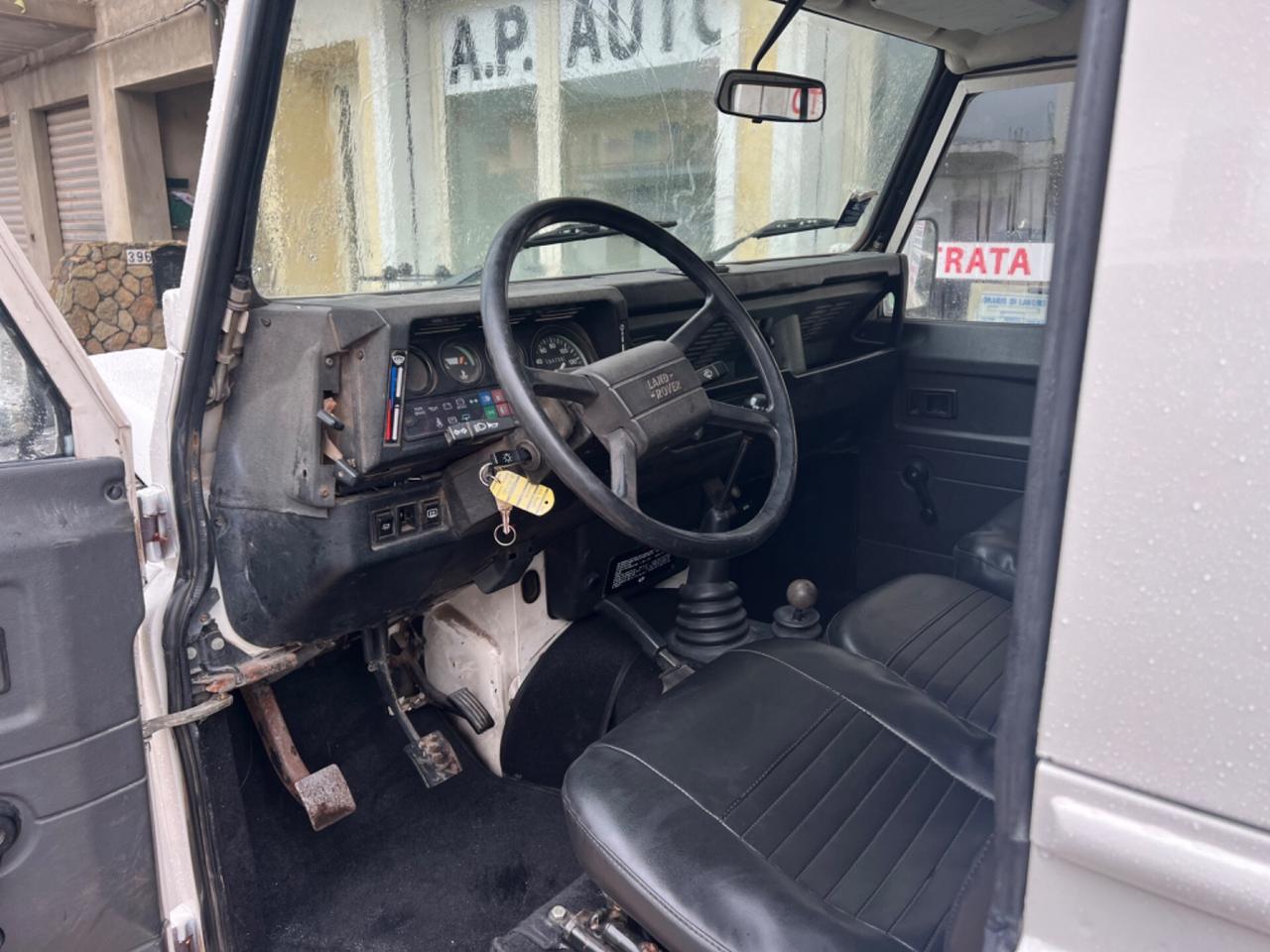 Land Rover Defender 90 2.5 Tdi CORTO 7 POSTI