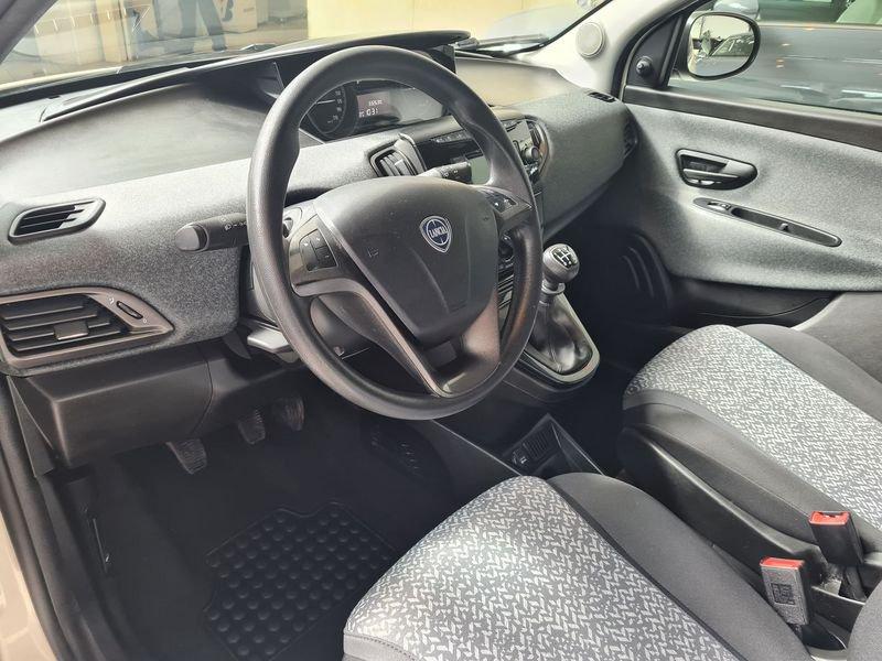Lancia Ypsilon 1.2 69cv Elefantino Blu