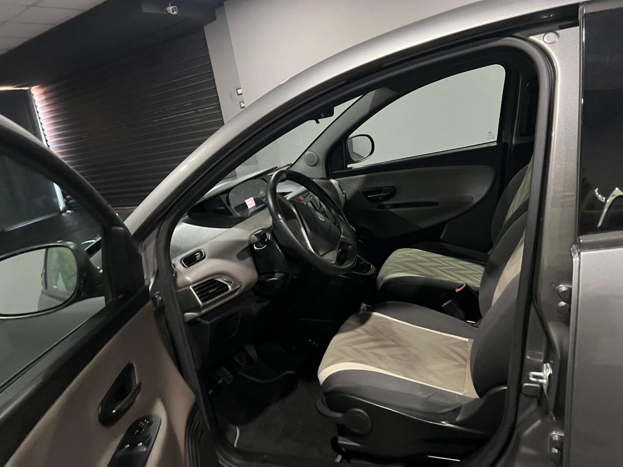 Lancia Ypsilon 1.3 MJT 16V 95 CV 5 porte S&S Gold UNICAPRO