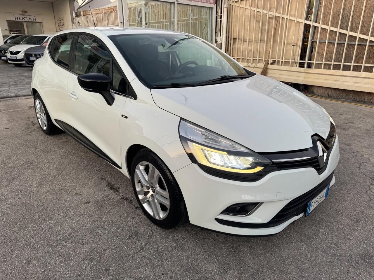 Renault Clio1.5 DCI MOSCHINO FARI FULL LED 2019