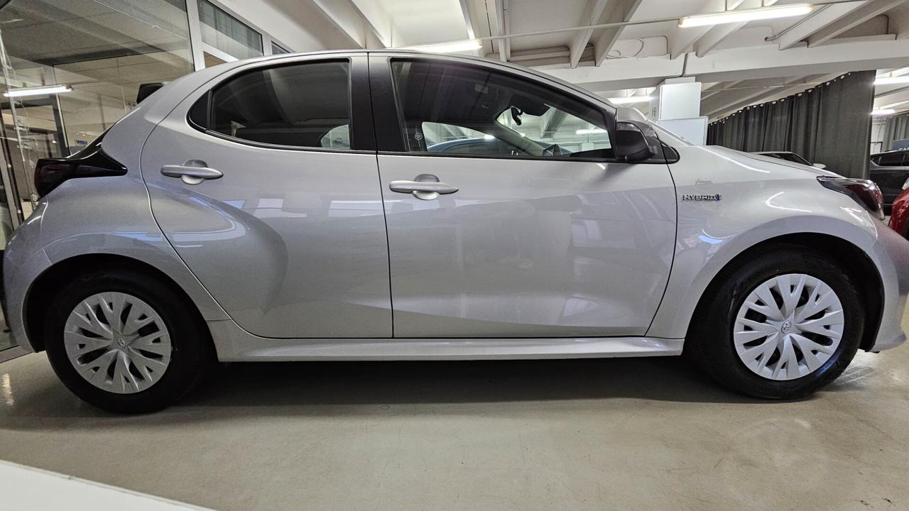 Toyota Yaris 1.5 Hybrid 5 porte Active