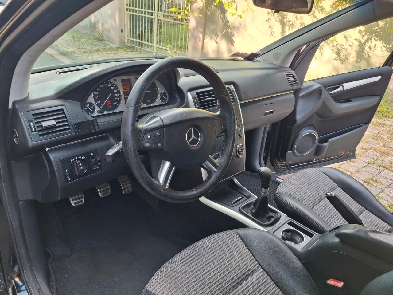 Mercedes-benz B 200 CDI Sport
