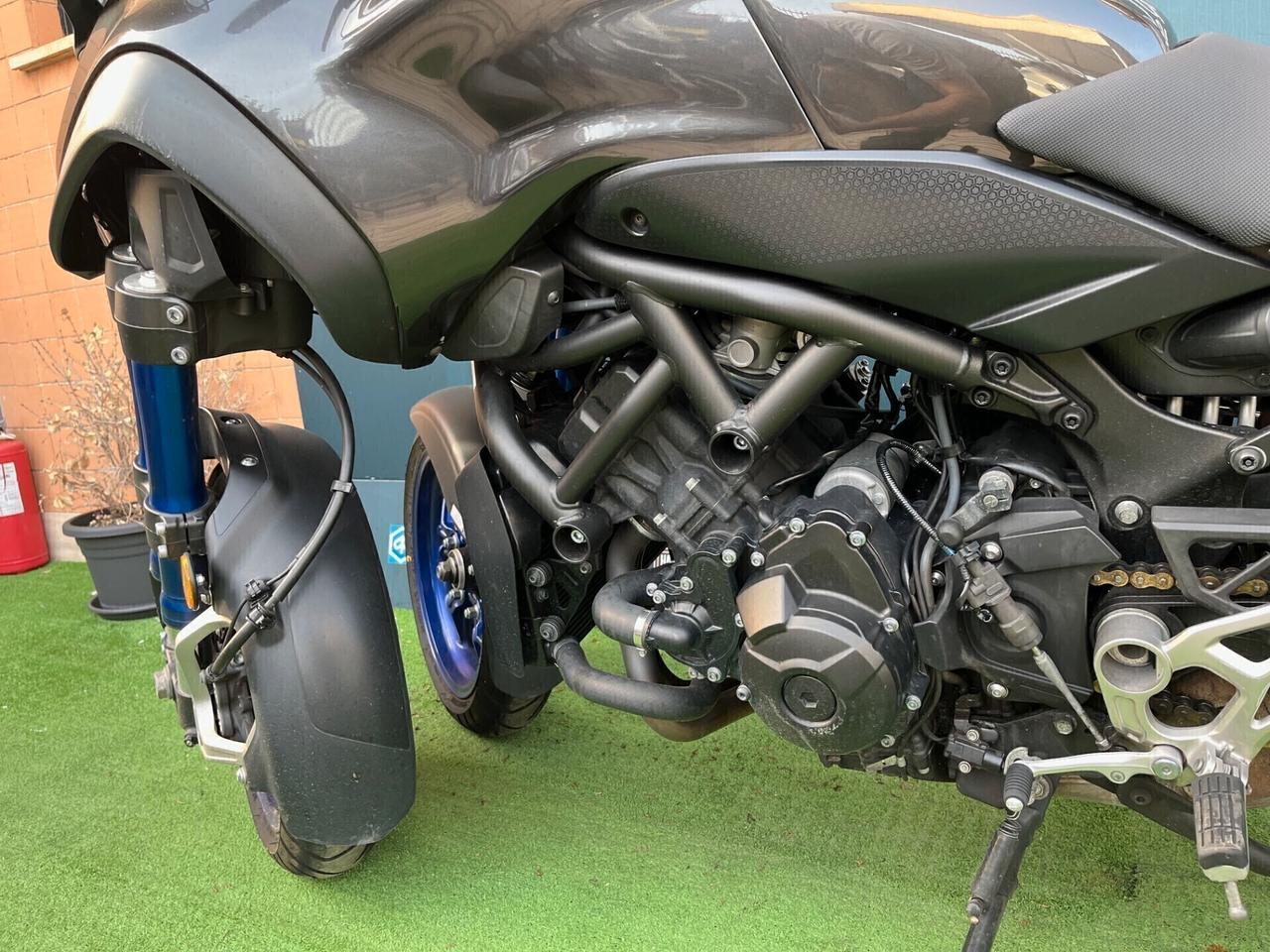 Yamaha Niken Abs