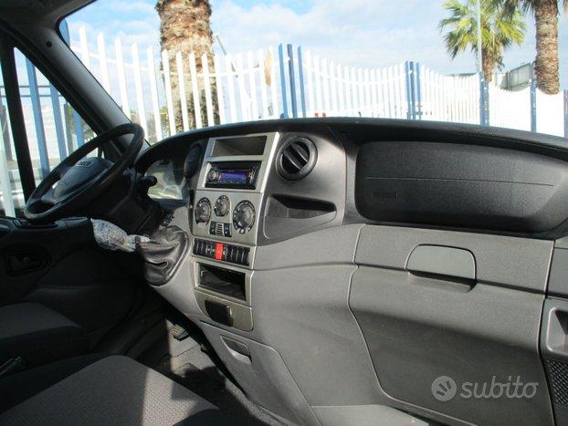 Iveco Daily 35C18 3000 180CV E4 CENTINA E TELO DA