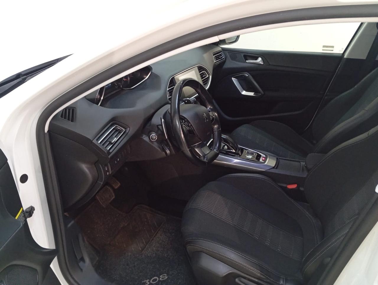 Peugeot 308 BlueHDi 130 S&S SW Active