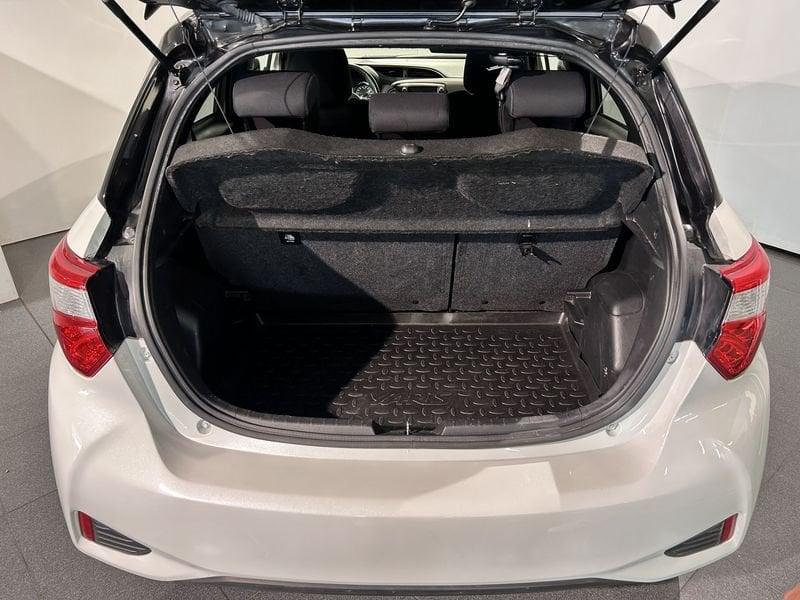 Toyota Yaris Hybrid 1.5 Hybrid Trend White Edition AREA C FREE