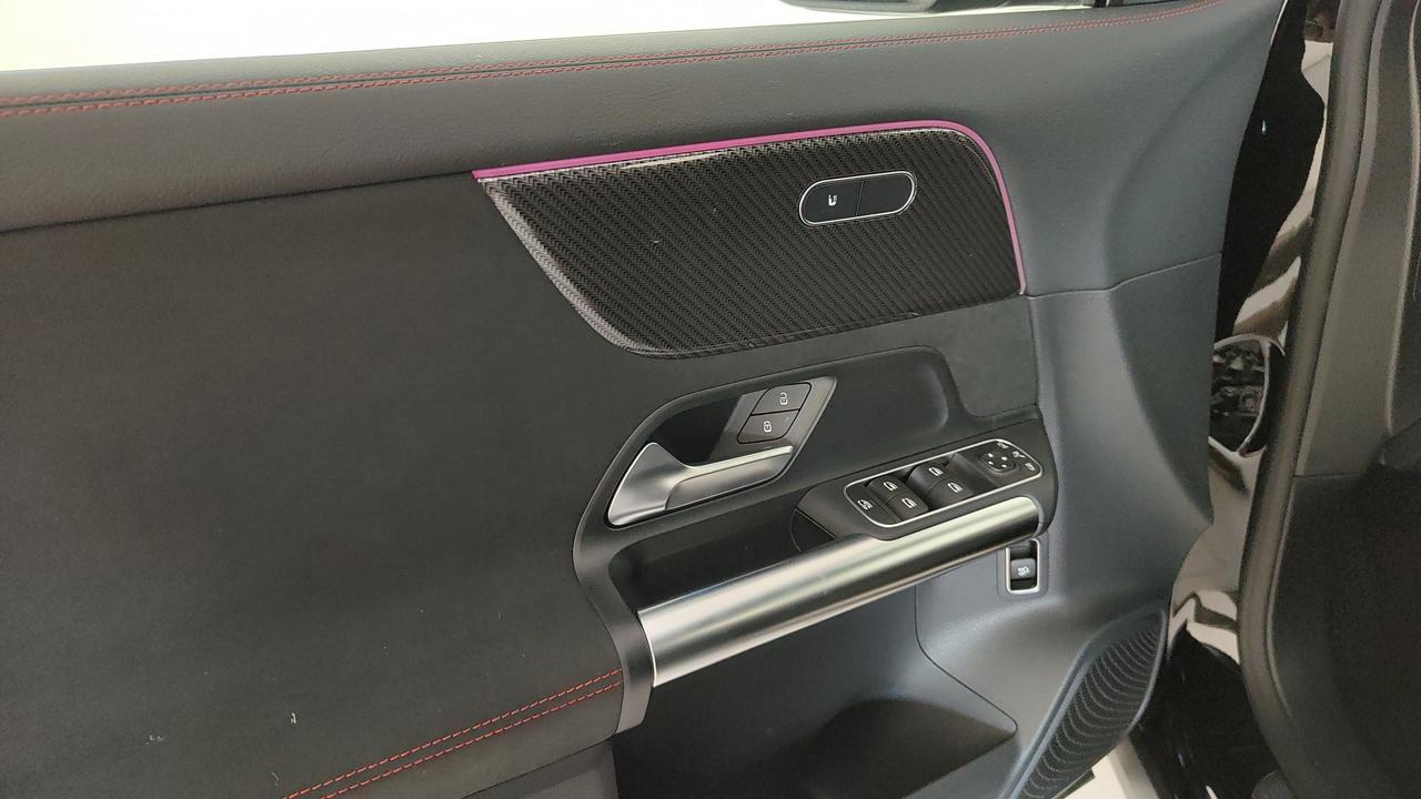 Mercedes-Benz GLA 200 d automatic