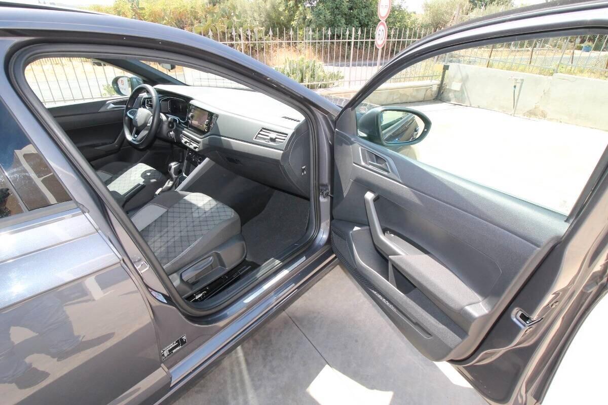 Volkswagen Taigo 1.0 TSI 110 CV DSG R-Line|2022