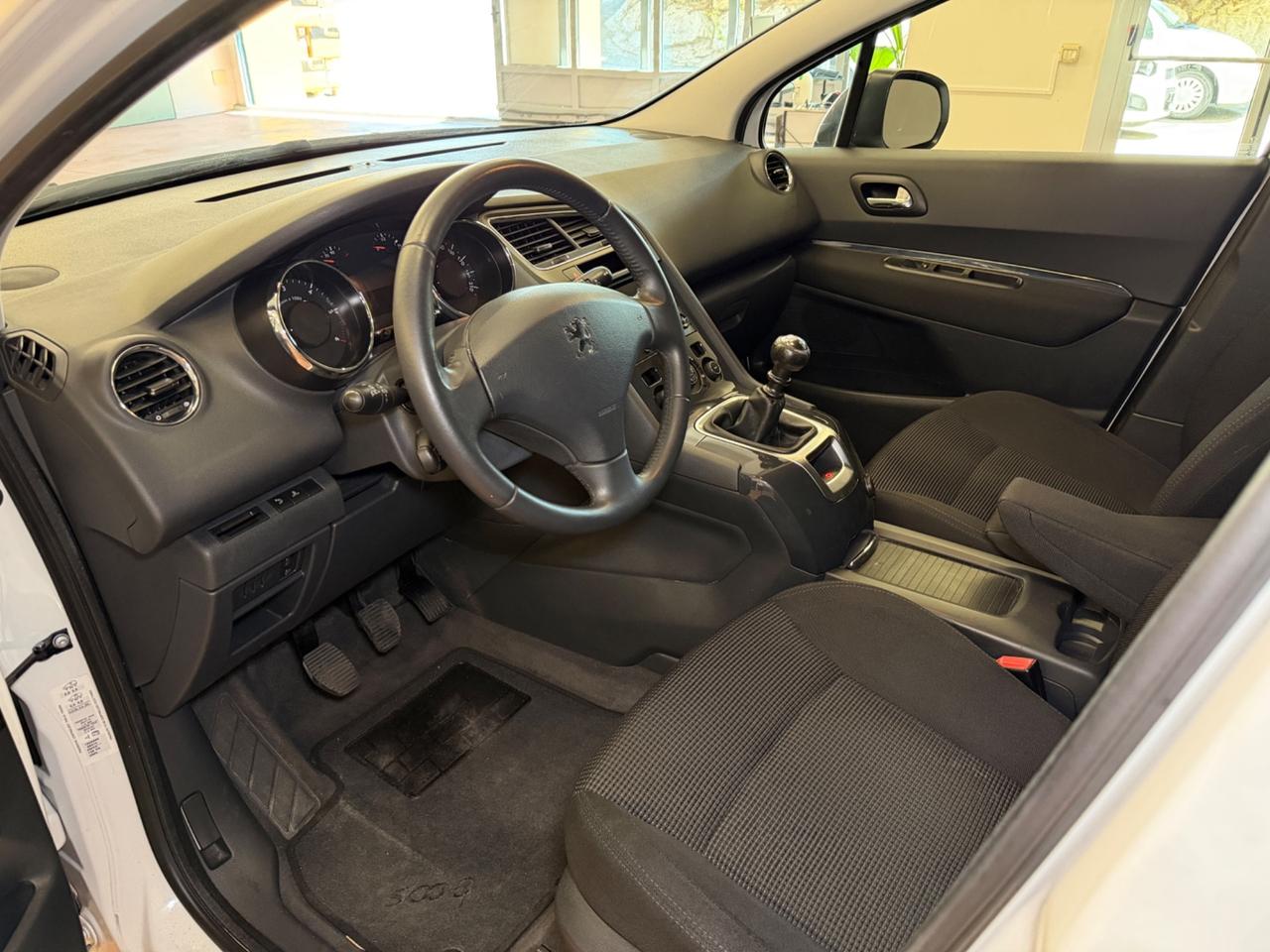 Peugeot 5008 7 POSTI