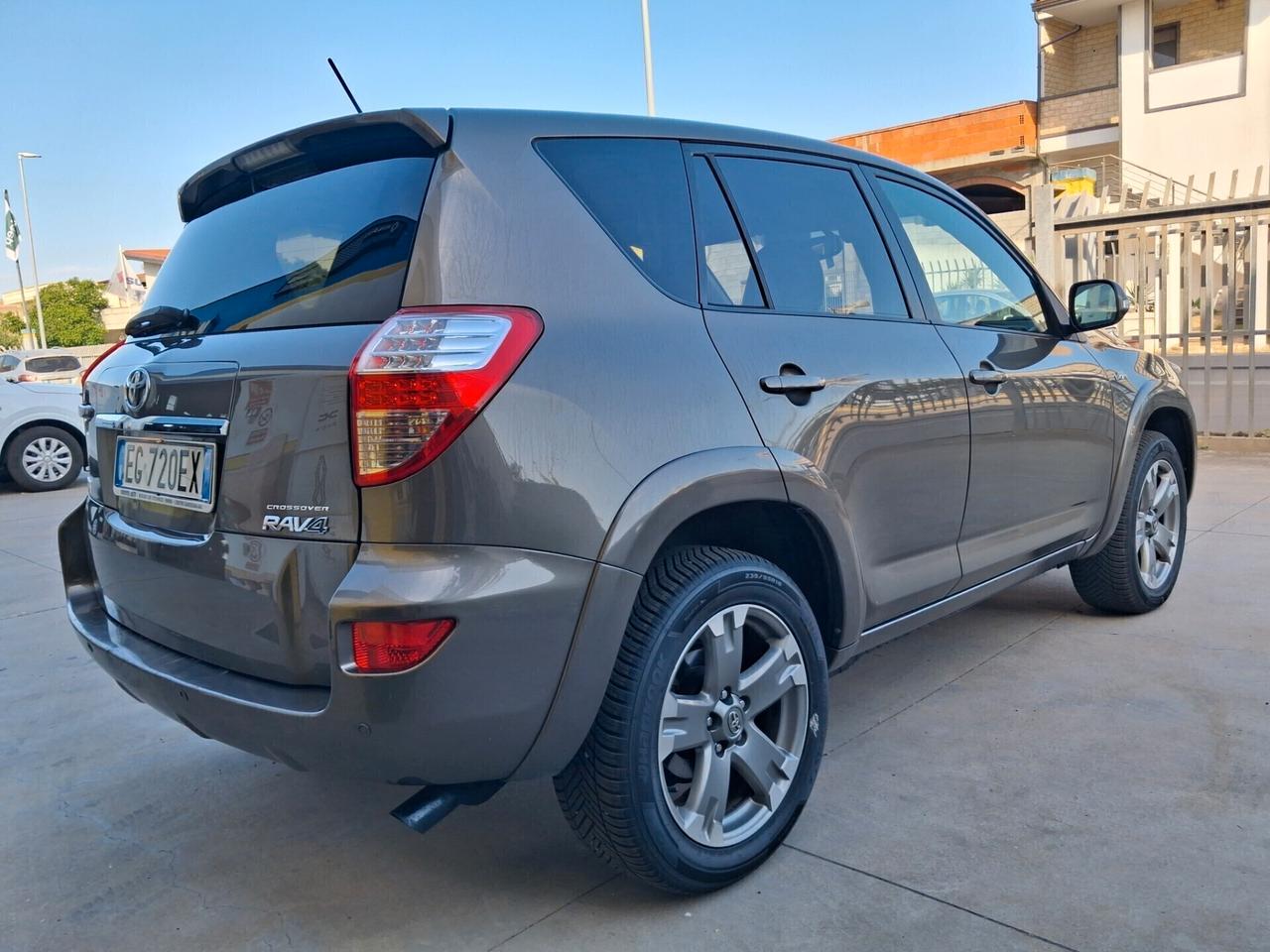 TOYOTA Rav4 Crossover 2.200 D-Cat 150cv 4WD Autom.