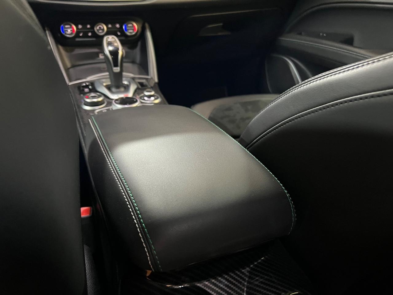 Alfa Romeo Stelvio 2.9 Bi-Turbo V6 510 CV AT8 Quadrifoglio