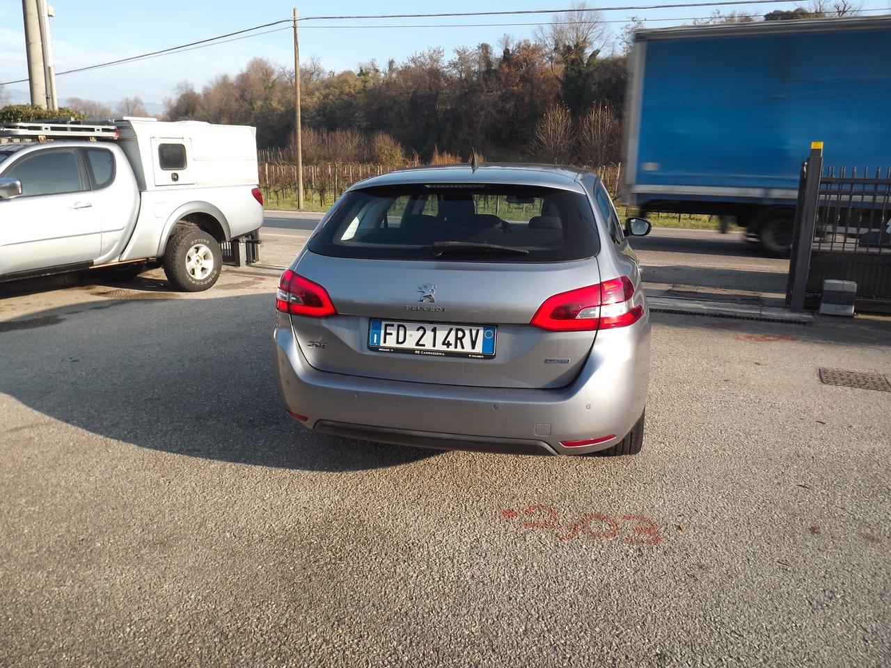 Peugeot 308 BlueHDi 120 S&S SW Allure