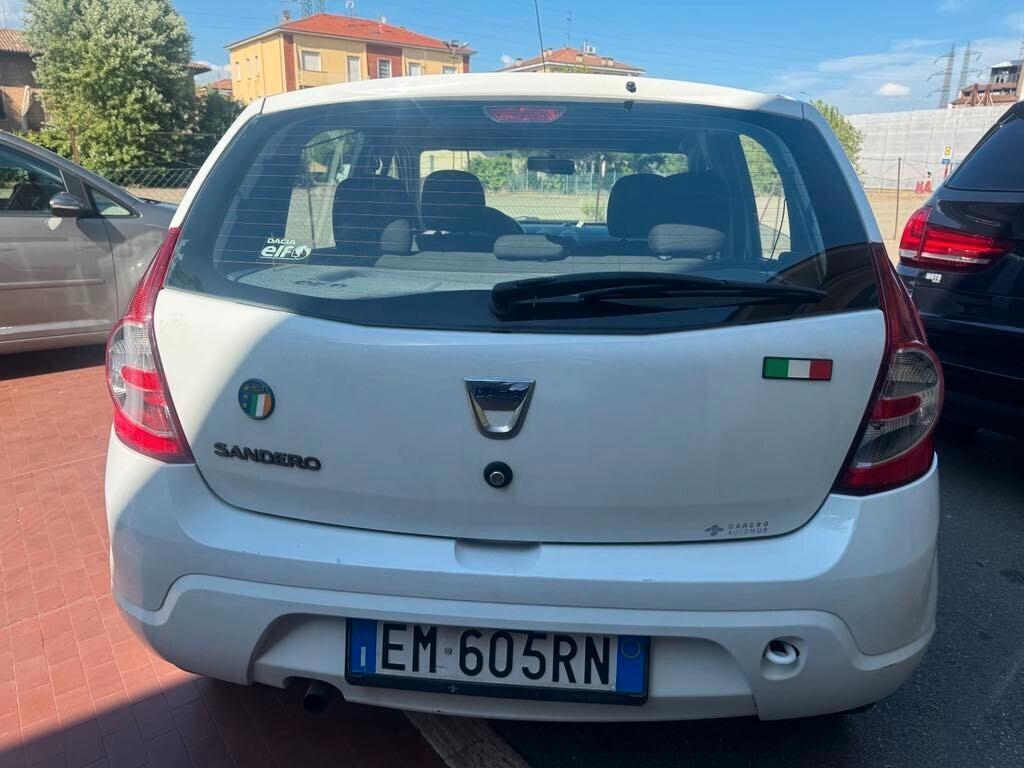 Dacia Sandero 1.2 16V GPL 75 CV 140000km
