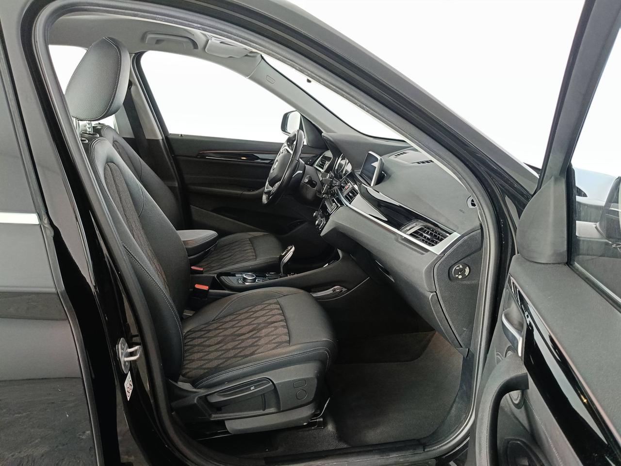 BMW X1 F48 - X1 sdrive18d xLine auto my18