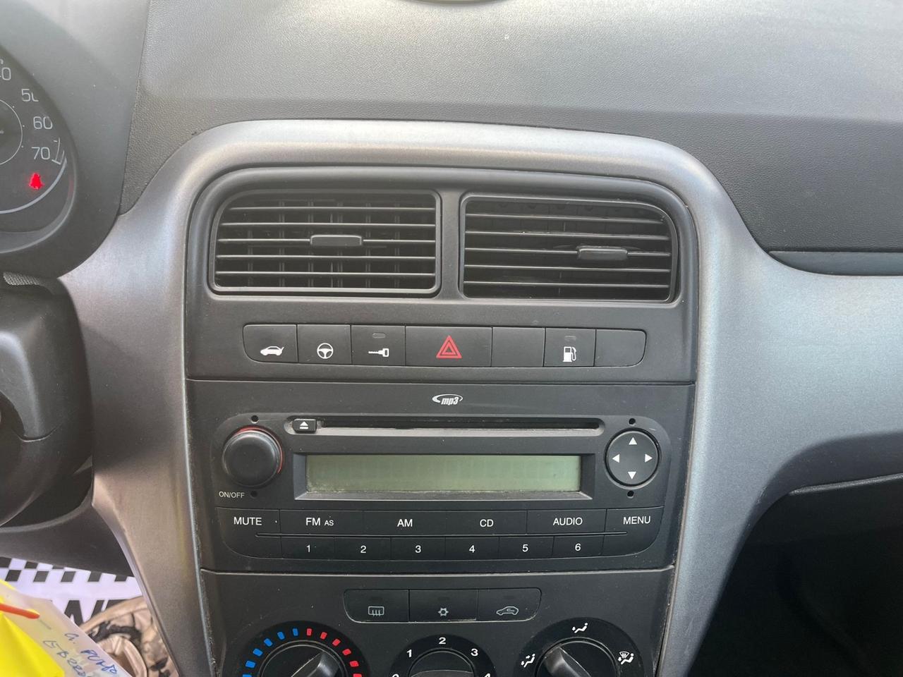 Fiat Grande Punto 1.4 5 porte EasyPower Unipro 2013