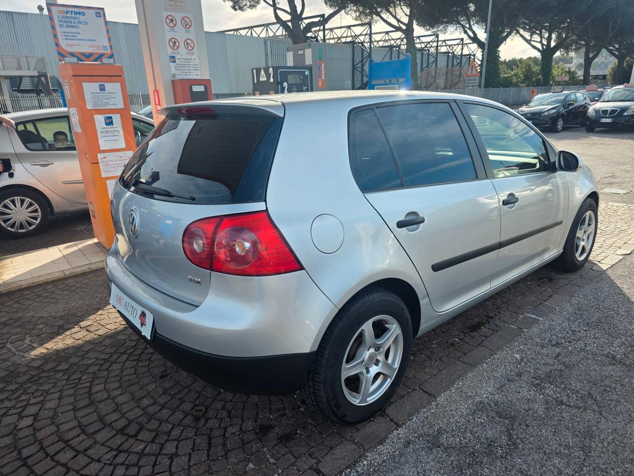 Volkswagen Golf 1.9 TDI 5p. Sportline con 381.000km