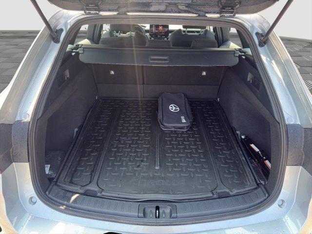 TOYOTA Corolla Corolla Active 1.8 Hybrid Touring Sports