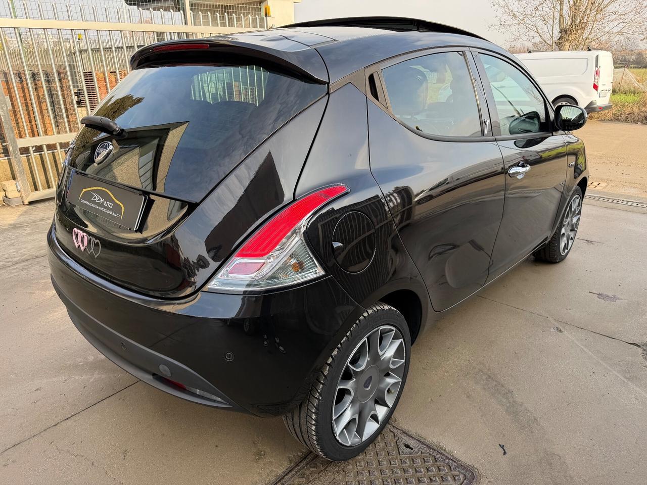 Lancia Ypsilon 1.3 MJT 16V 95 CV 5 porte S&S Elefantino