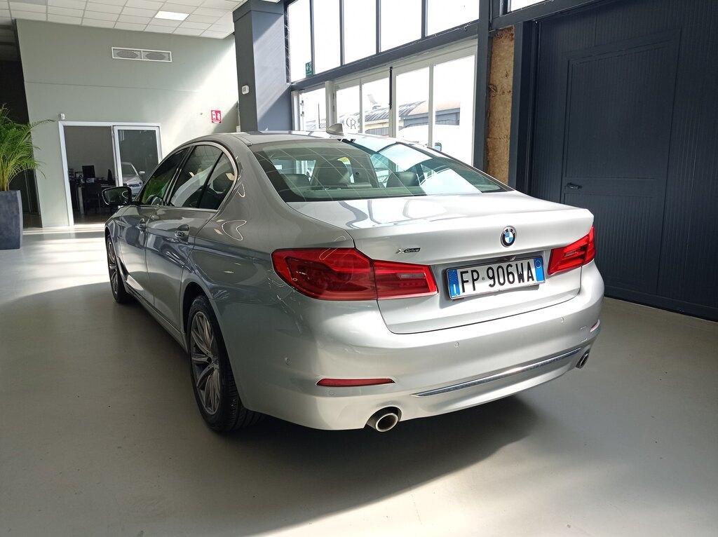 BMW Serie 5 Berlina 520 d Luxury xDrive Steptronic