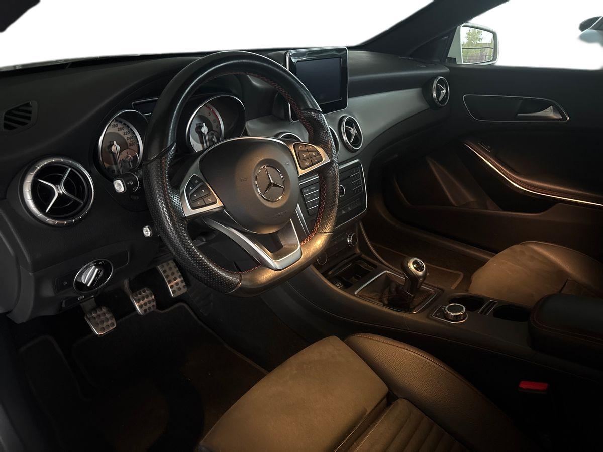 Mercedes-Benz CLA 180 d (cdi) Premium E6