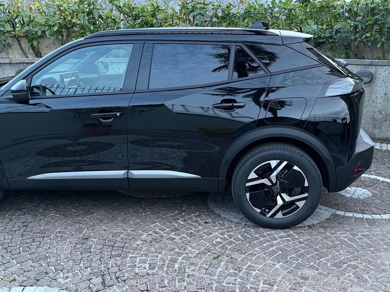 Peugeot 2008 KM0 PureTech 100 S&S Allure