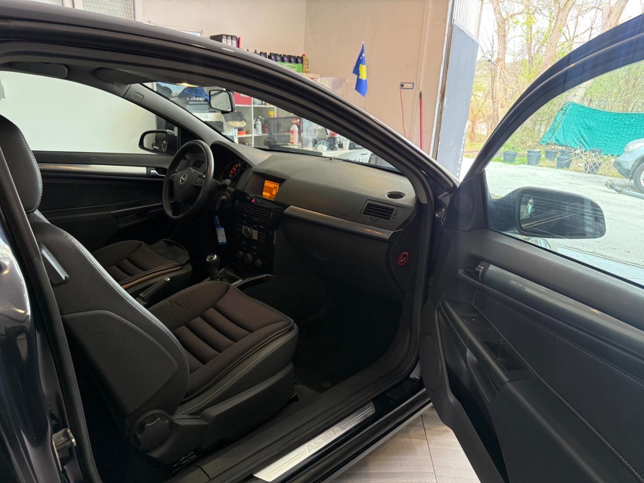 Opel Astra 1.6 BENZINA NEOPATENTATI