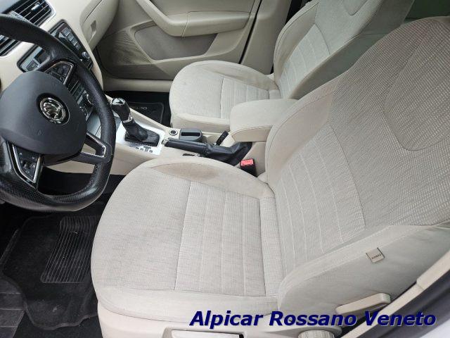 SKODA Octavia 2.0 TDI CR DSG Wagon Executive