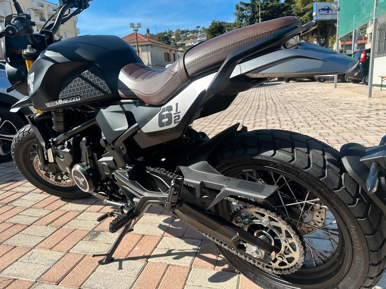 Moto Morini 6½ SEIEMMEZZO SCR (ABS)