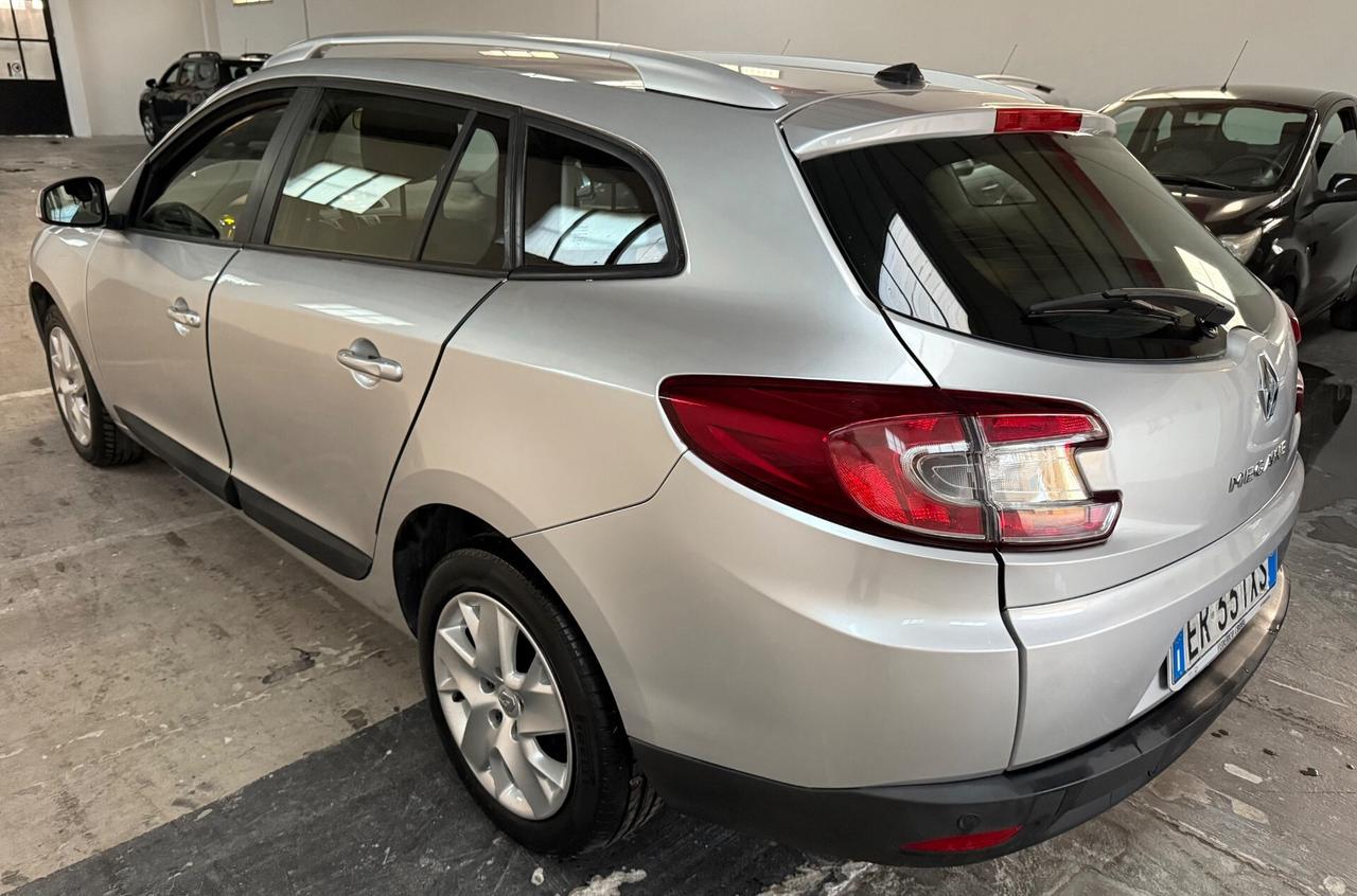 Renault Mégane 1.5 dCi 110CV Station Wagon - 2013