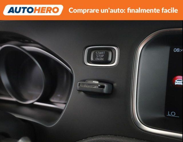 VOLVO V40 D2 Geartronic Momentum