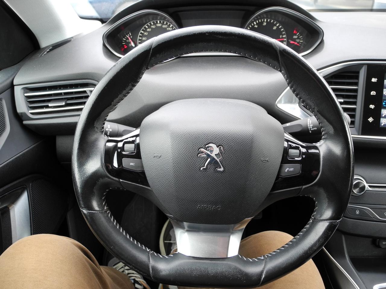 Peugeot 308 BlueHDi 120 S&S Allure