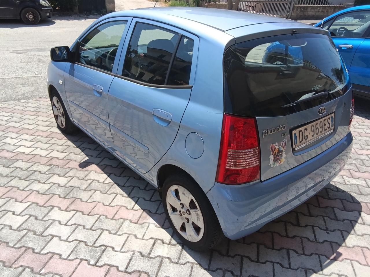 KIA PICANTO 1.1 BENZ CLIMA