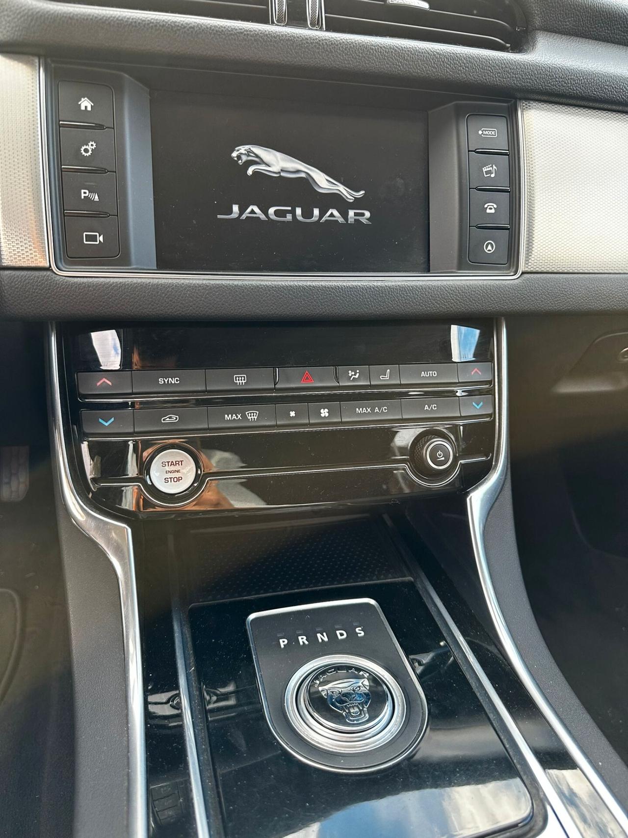 Jaguar XF 2.0 D E-Performance Prestige