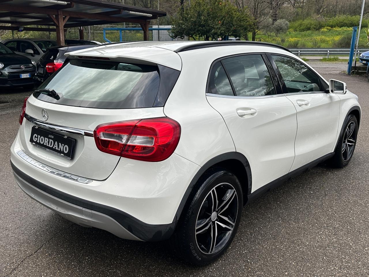 Mercedes-benz GLA 180 d Automatic Premium