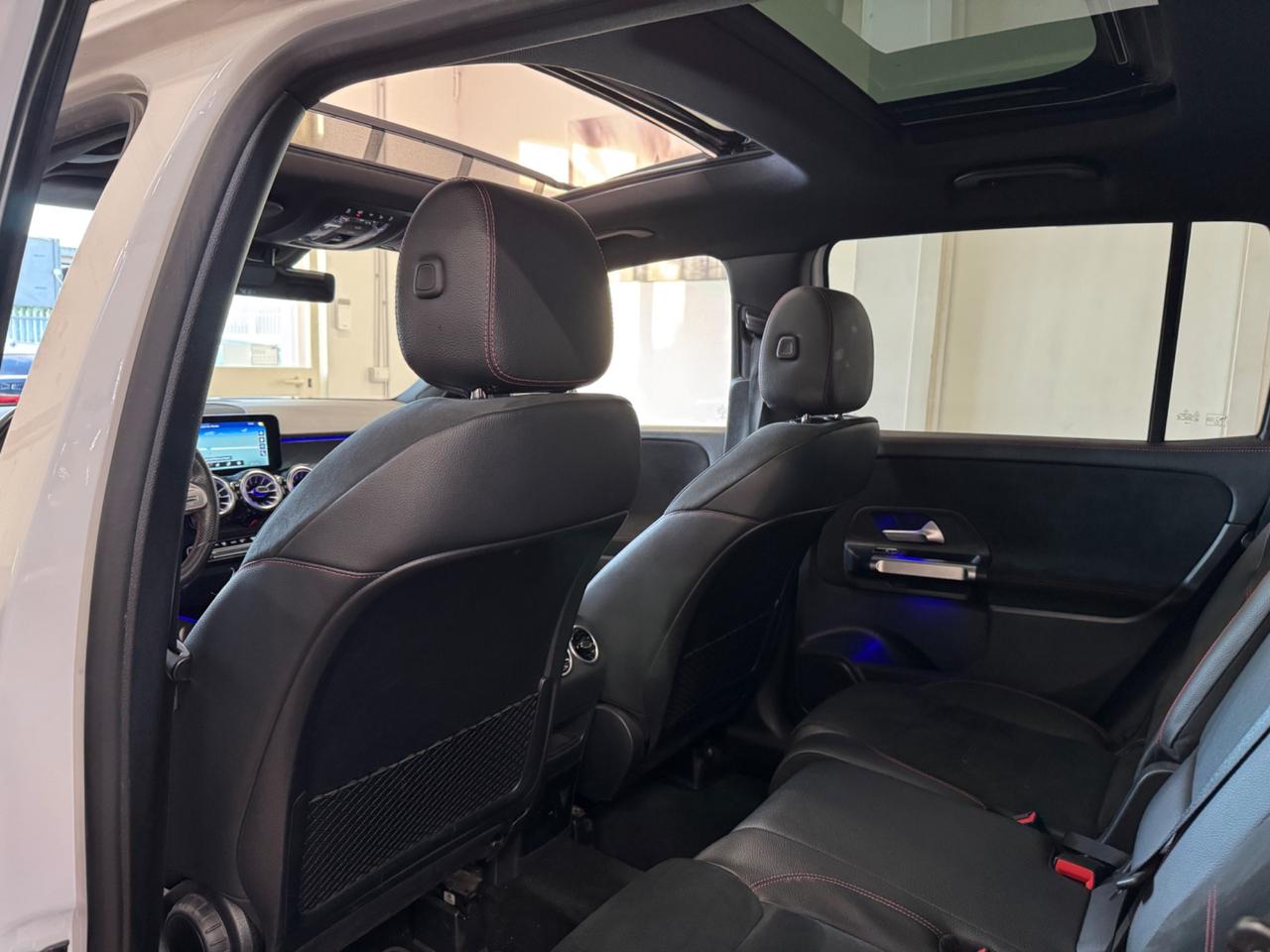 MERCEDES-BENZ GLB 200 d AUT. 4MATIC AMGLINE PREMIUM PLUS