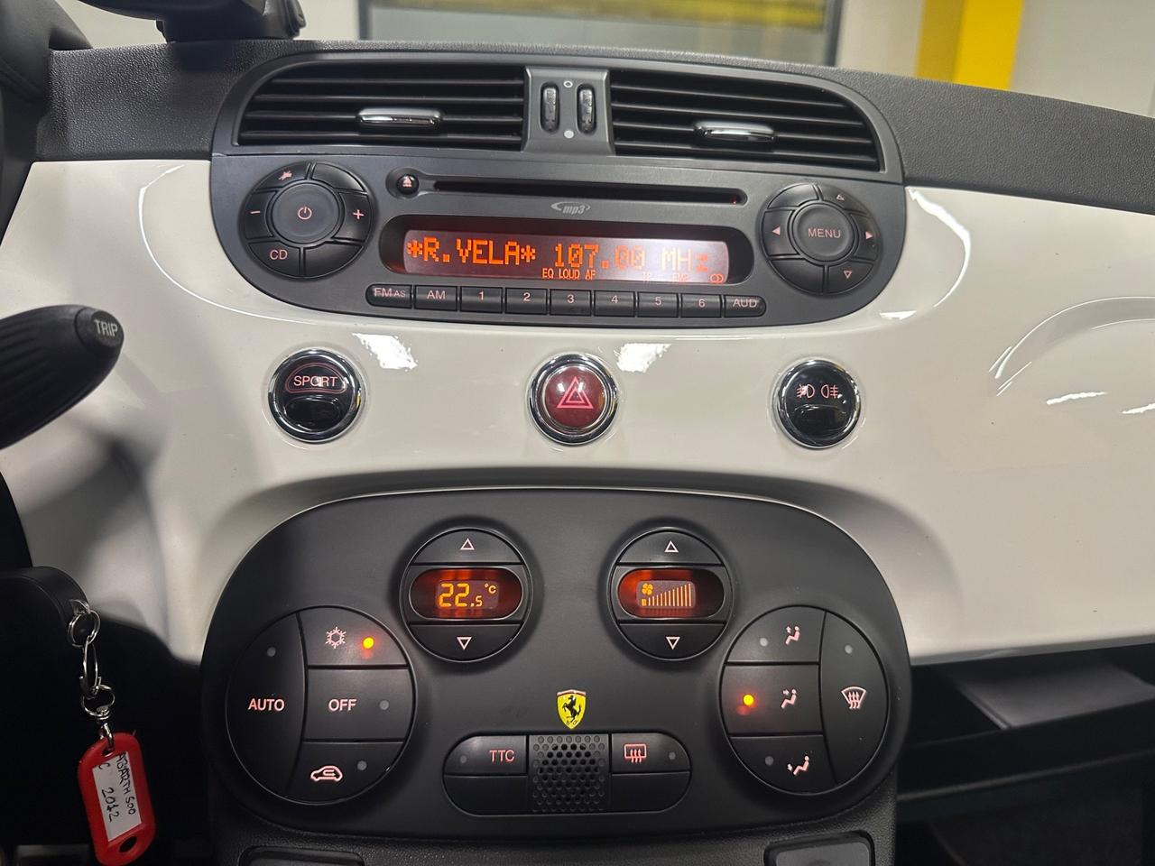 Abarth 500 C 1.4 Turbo T-Jet Custom