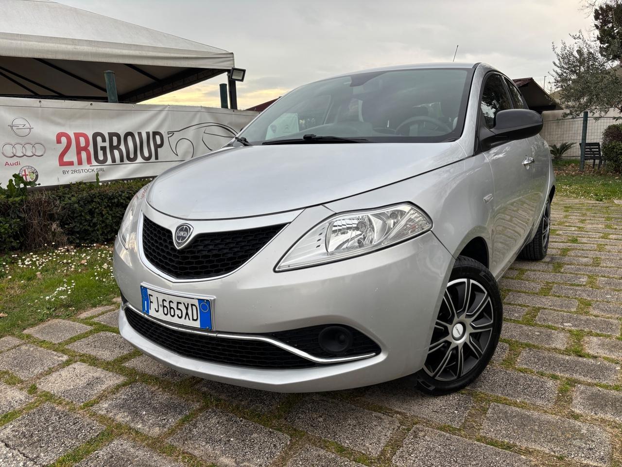 Lancia Ypsilon 1.2 69CV GPL Ecochic Gold-2017