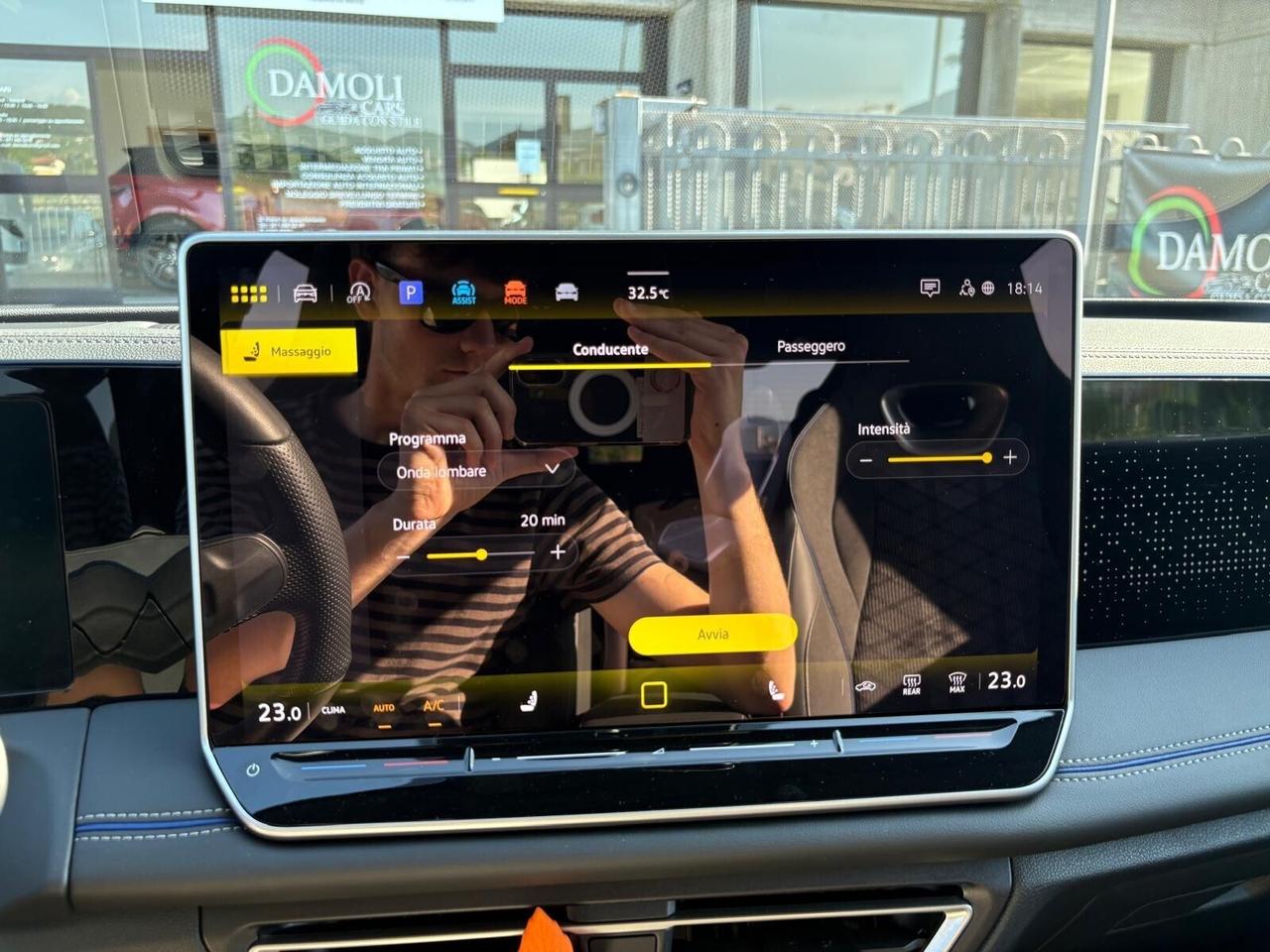 Volkswagen Tiguan VOLKSWAGEN TIGUAN 2.0 TDi R-LINE