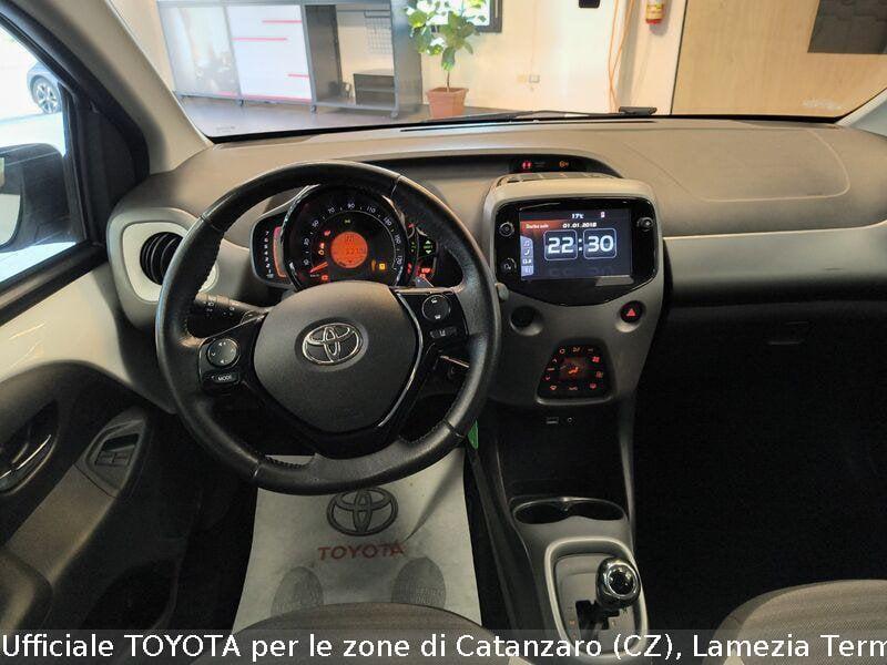 Toyota Aygo Aygo Connect 1.0 VVT-i 72 CV 5 porte x-play MMT